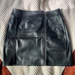 Express Faux Leather Skirt - size 4